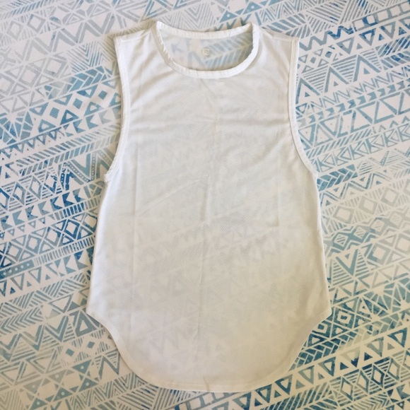 Fabletics Trisha Tank - Picture 2 of 7